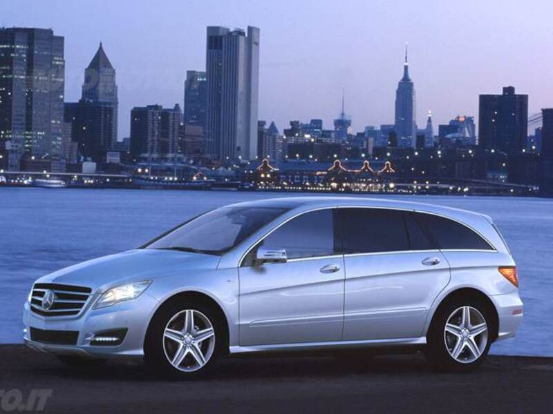 Mercedes-Benz Classe R 500 cat 4Matic Premium Lunga