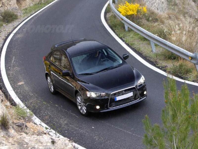 Mitsubishi LancerSportback 2.0 DI-D 5p. Sportback DPF Invite