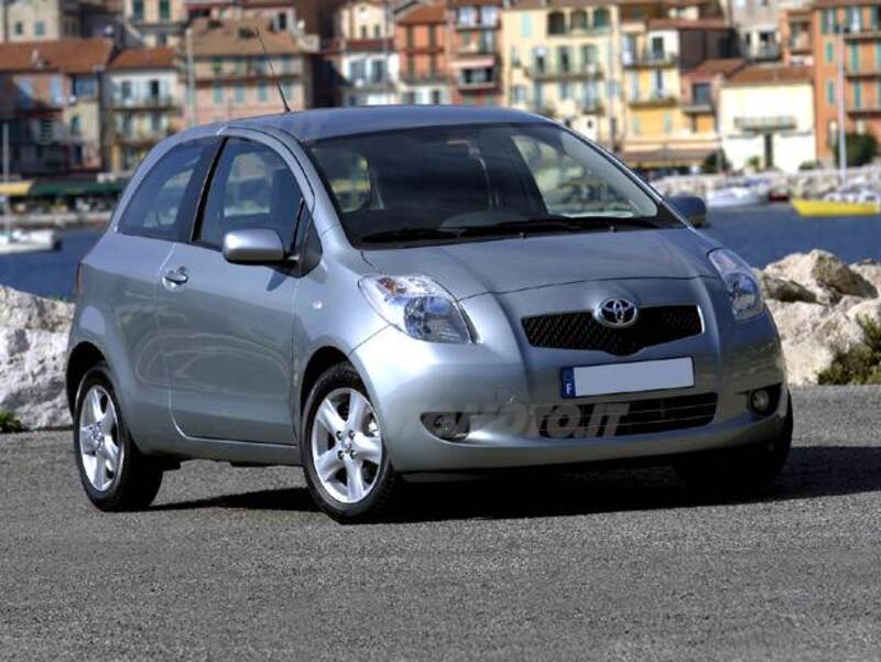 Toyota Yaris 1.D-4D DPF 3 porte M-MT Sol 