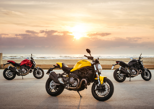 Nuova Ducati Monster 821, prima novità 2018