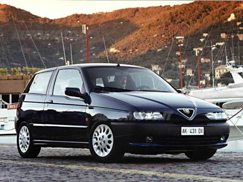 Alfa Romeo 145 1.8i 16V Twin Spark cat L 