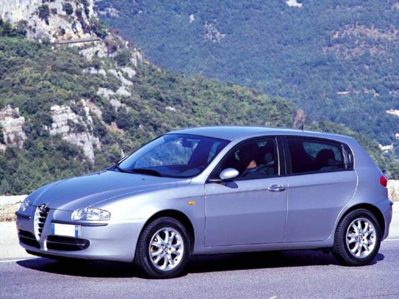 Alfa Romeo 147 1.6i 16V T.S. (105 CV) cat 5p. Connect