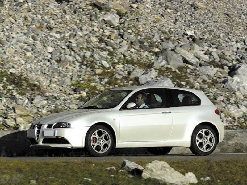 Alfa Romeo 147 3.2i V6 24V cat 3 porte GTA