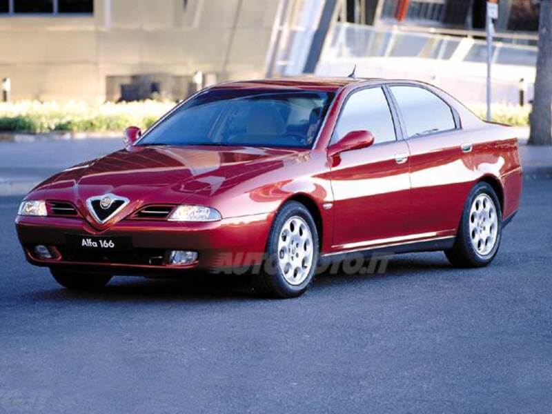 Alfa Romeo 166 2.5i V6 24V cat Progression