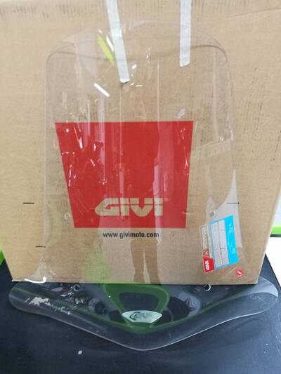 Parabrezza GIVI scooter v