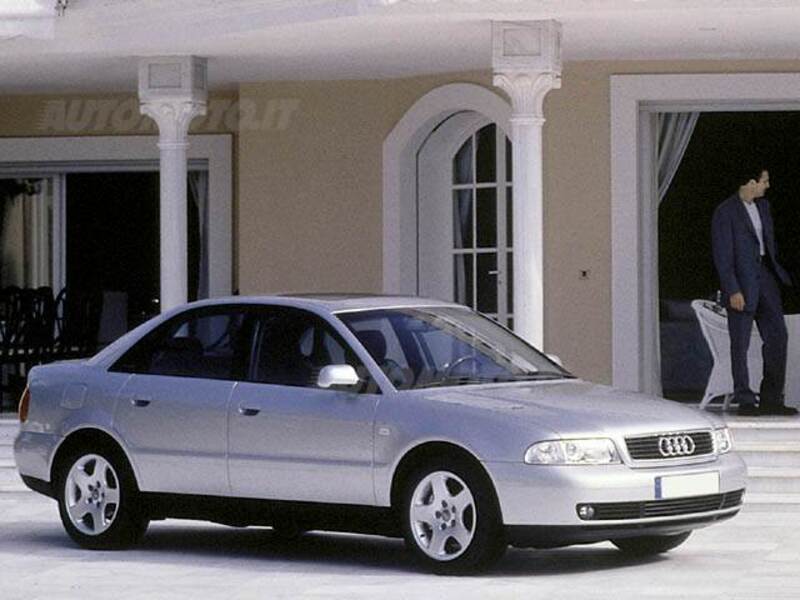 Audi A4 2.4 V6 cat Ambiente