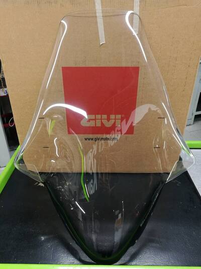 parabrezza K7 400 Suzuki