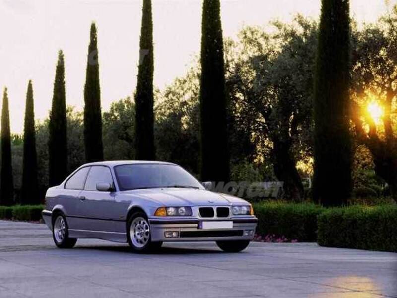 BMW Serie 3 Coupé 318is 1.9 16V cat