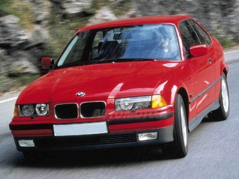 BMW Serie 3 Coupé 325i 24V cat  Europa