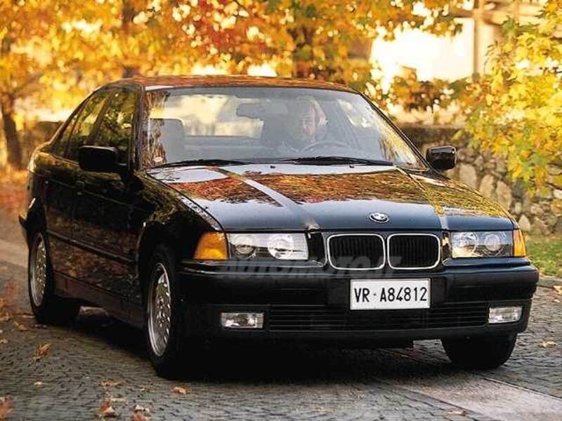 BMW Serie 3 325tds turbodiesel cat 4 porte Europa