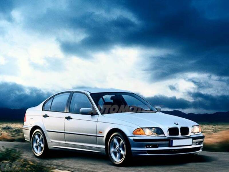 BMW Serie 3 318i cat 4 porte