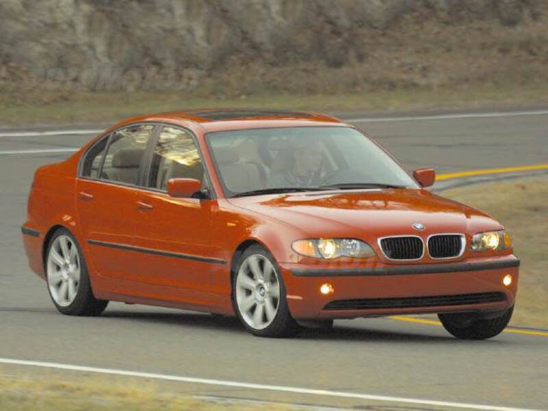 BMW Serie 3 330d turbodiesel cat 4 porte Futura