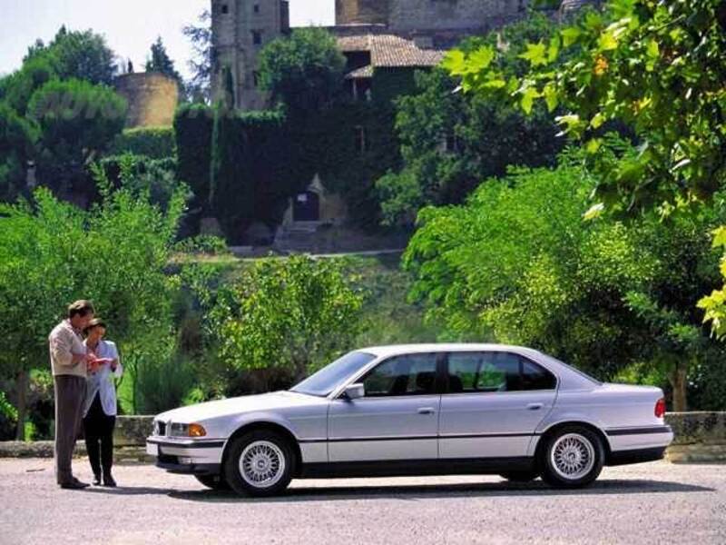 BMW Serie 7 728i 24V cat L