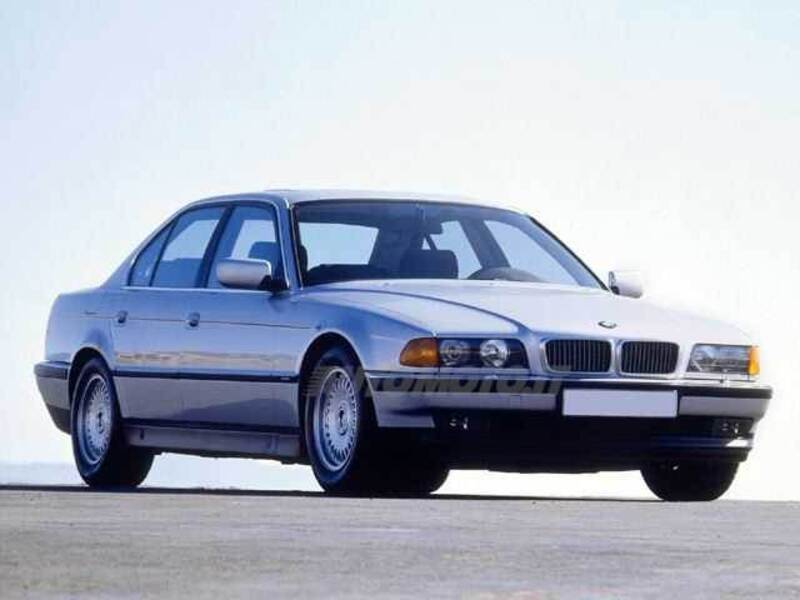 BMW Serie 7 750i cat