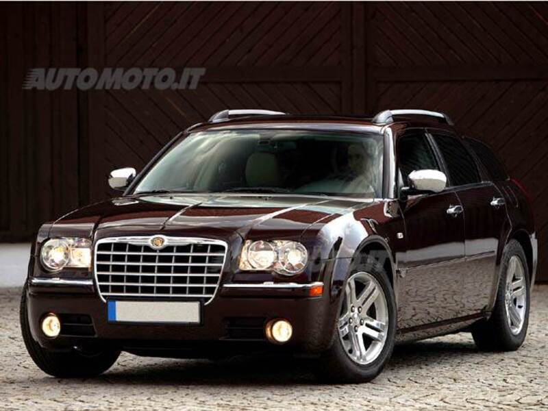 Chrysler 300 C Station Wagon 5.7 V8 HEMI cat AWD Touring
