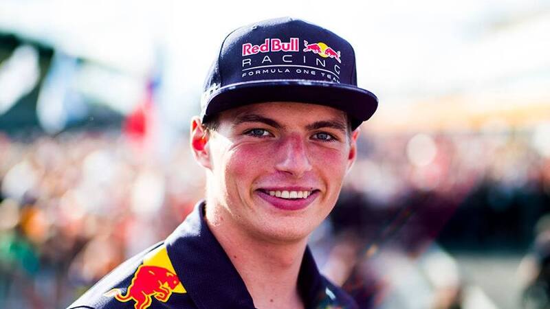 F1: Max Verstappen rinnova con Red Bull fino al 2020