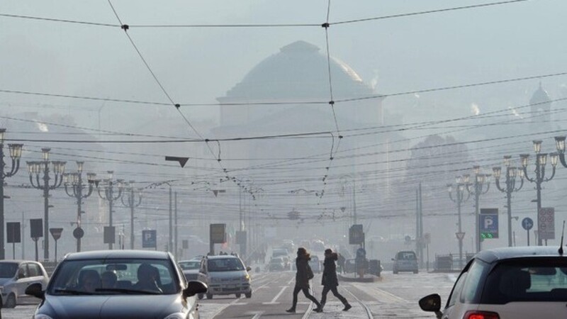 Smog, Torino: da sabato 21 blocco Euro 5