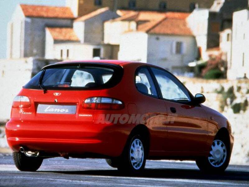 Daewoo Lanos 1.3i cat 3 porte SE Millennium Marathon