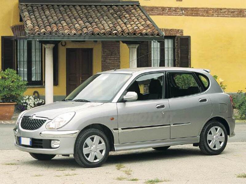 Daihatsu Sirion 1.3i 16V cat 4WD CX