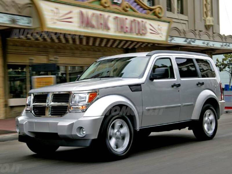 Dodge Nitro 2.8 CRD DPF SE 4WD Auto