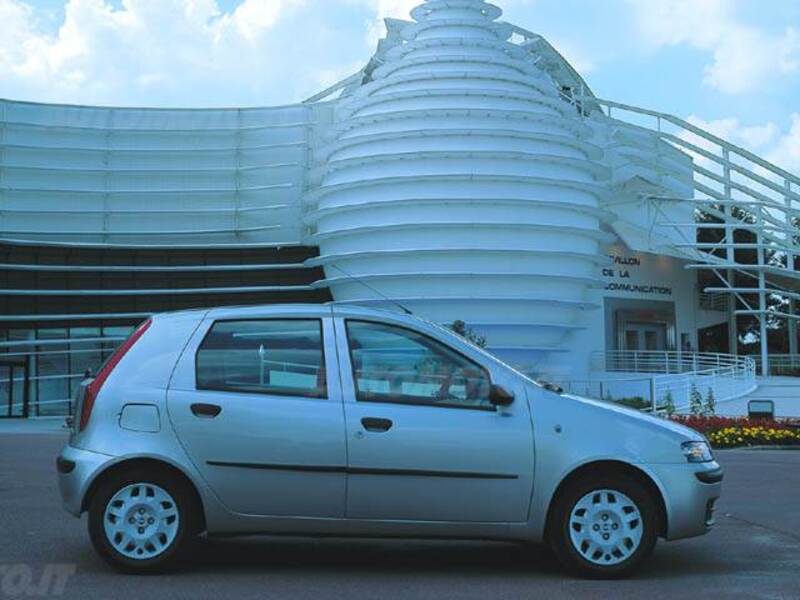 Fiat Punto 1.2i cat 5 porte EL