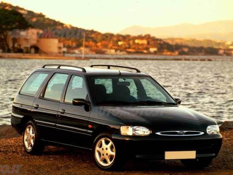 Ford Escort/Orion Station Wagon 1.6i 16V cat Station Wagon Ghia