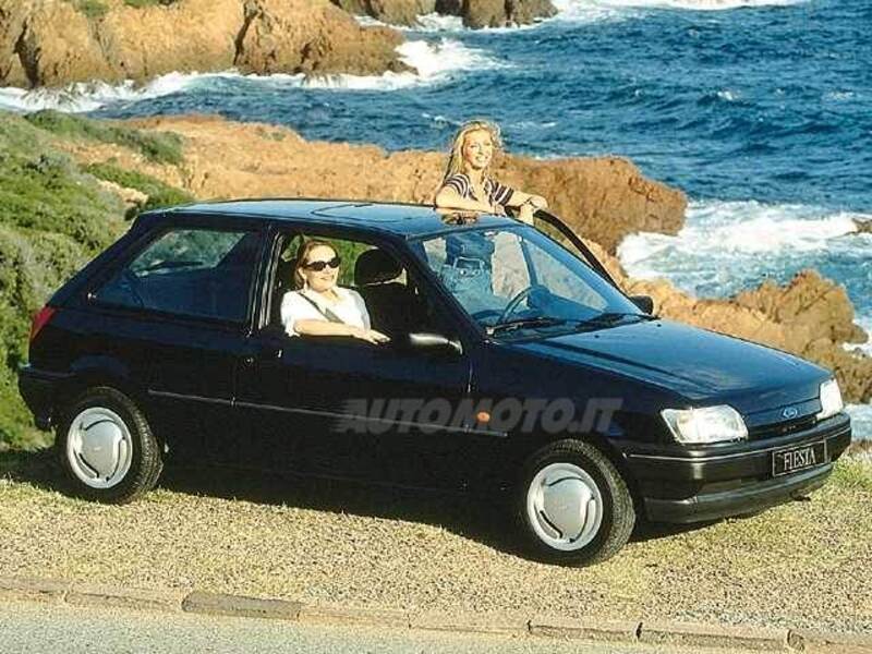 Ford Fiesta 1.1i cat 3 porte Navy