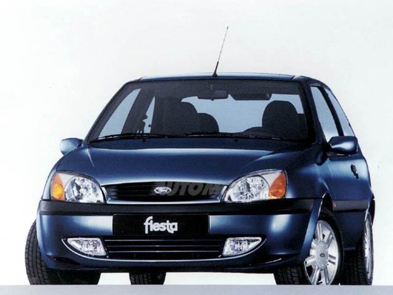 Ford Fiesta 1.4i 16V cat 3 porte Ghia