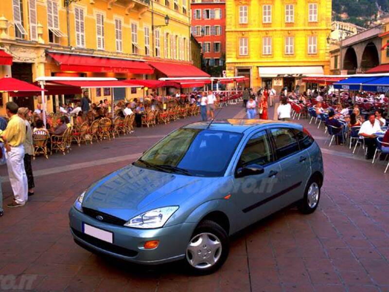 Ford Focus 1.8 TDDi cat 5p. Zetec
