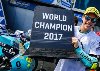 Vittoria e titolo per Mir in Moto3. Oliveira vince in Moto2