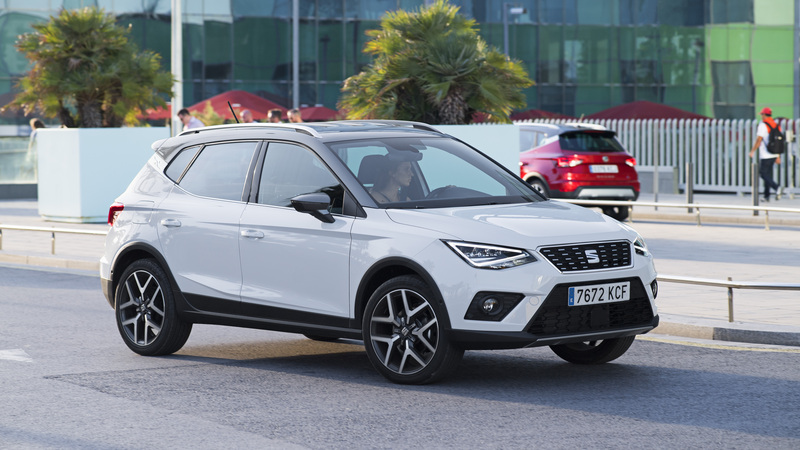 Seat Arona, la B-SUV che sfida Renault Captur e Peugeot 2008 | Video Primo test