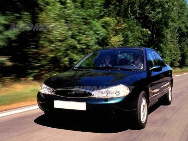 Ford Mondeo 1.8i 16V cat 4 porte Ambiente