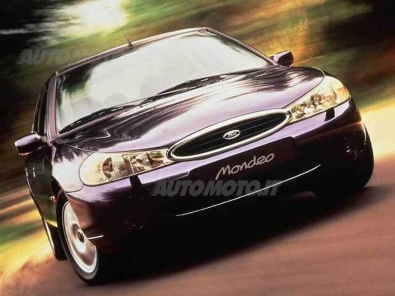 Ford Mondeo 1.8i 16V cat 4 porte