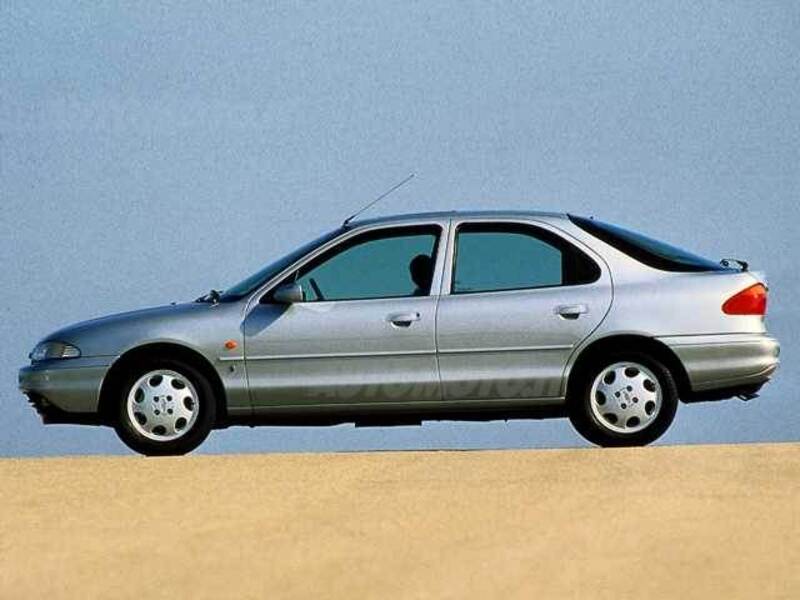 Ford Mondeo 1.8i 16V cat 5p. Ghia