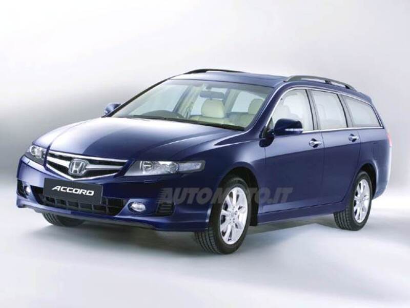 Honda Accord Station Wagon 2.2 i-CTDi Tour. Exec. 30th