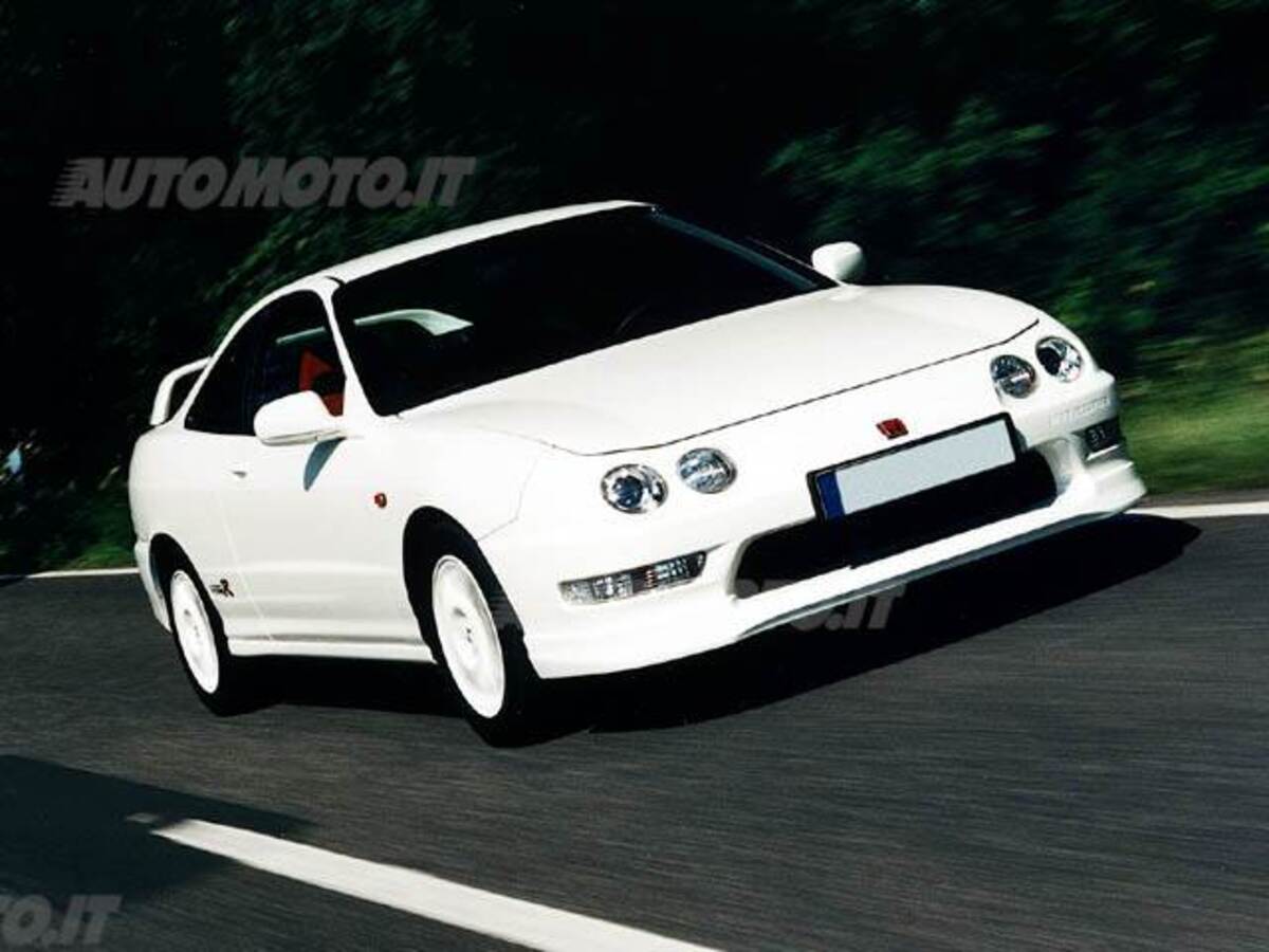 Honda Integra Coupé 16V V-TEC cat R: prezzo e scheda tecnica