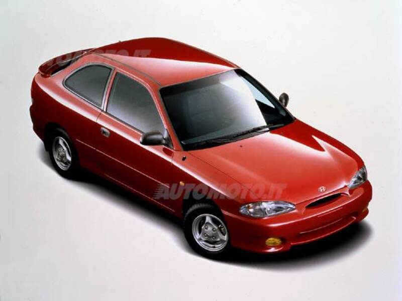 Hyundai Accent 1.5i 16V cat 3 porte GT