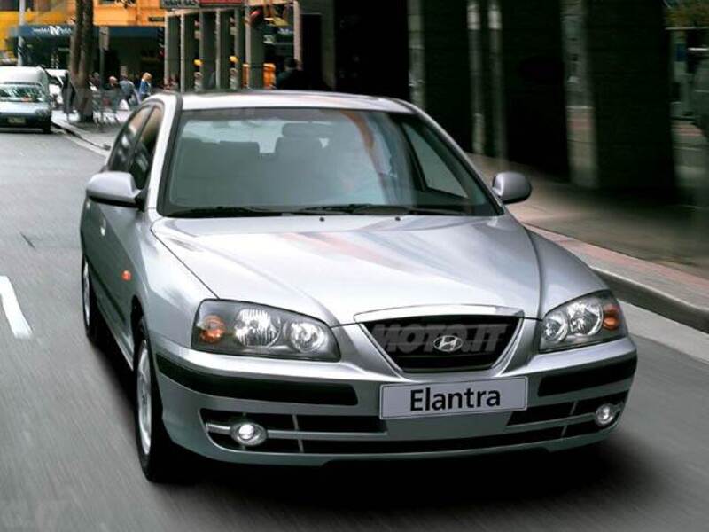 Hyundai Elantra 1.6i 16V cat 4 porte GLS Comfort