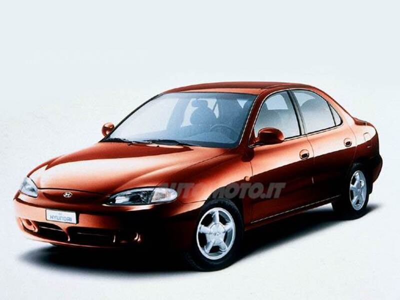 Hyundai Lantra/Elantra 1.5i 12V cat GL Air