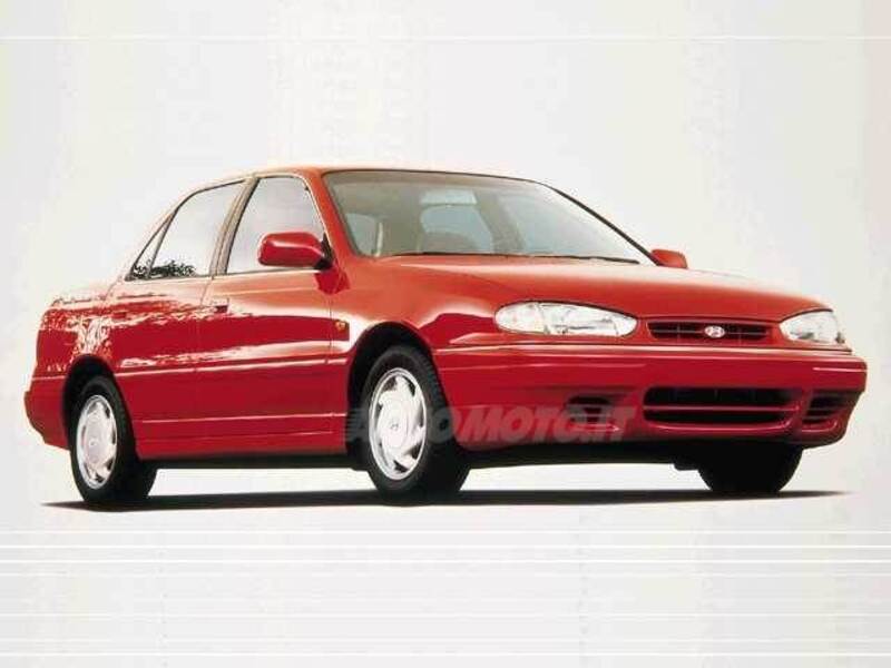 Hyundai Lantra/Elantra 1.8i 16V cat GT