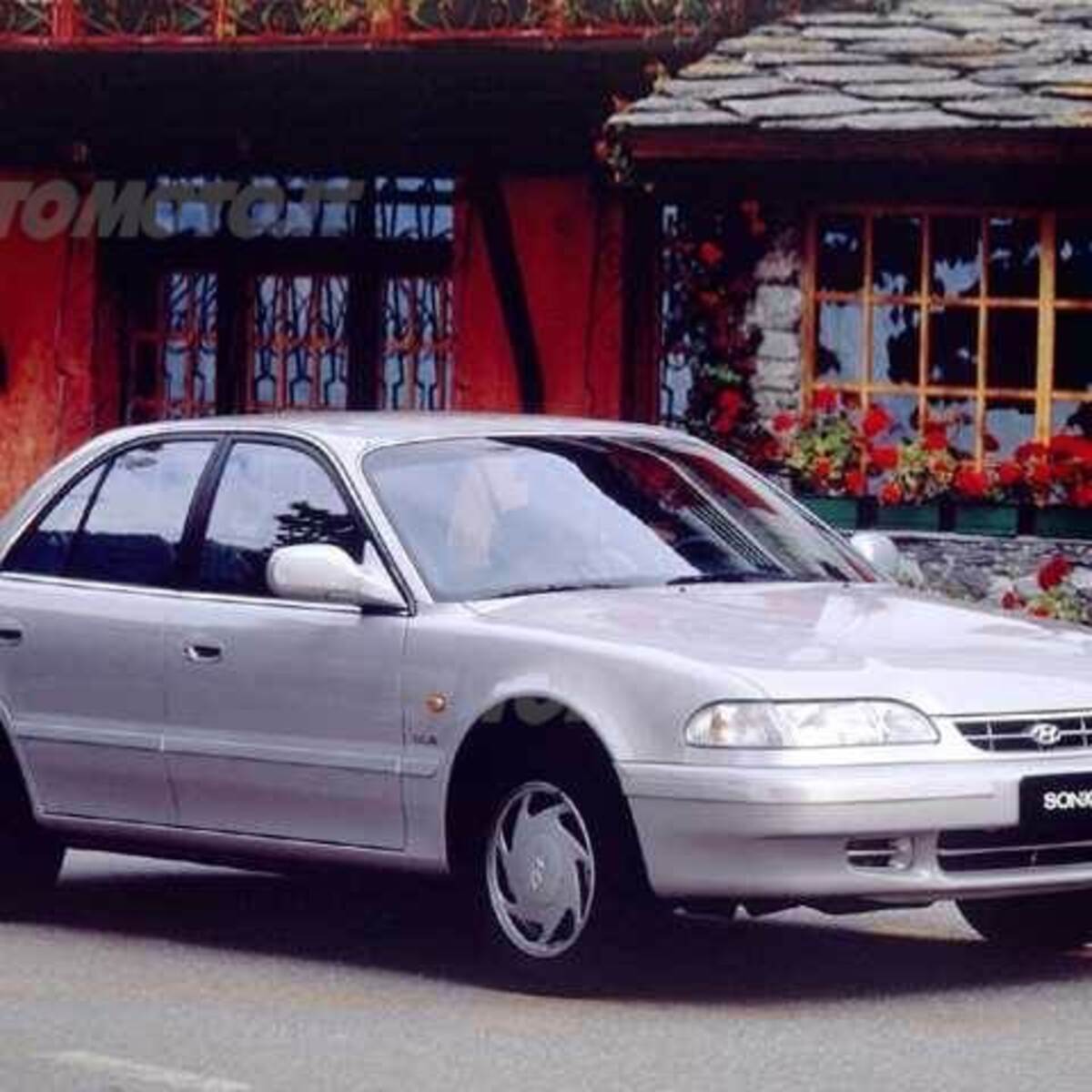 Hyundai Sonica/Sonata