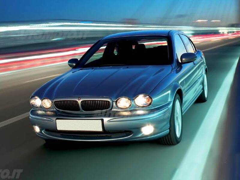Jaguar X-Type 2 litri V6 24V cat Classic