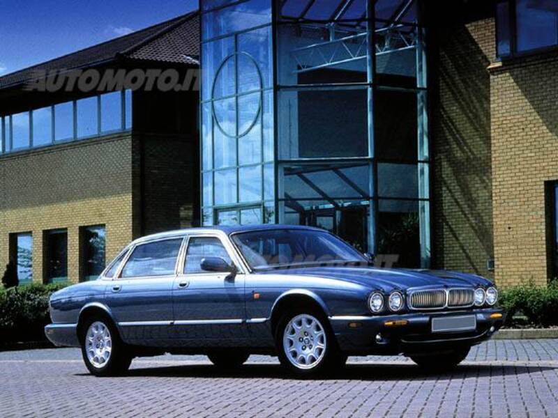 Jaguar Sovereign (1997-02)