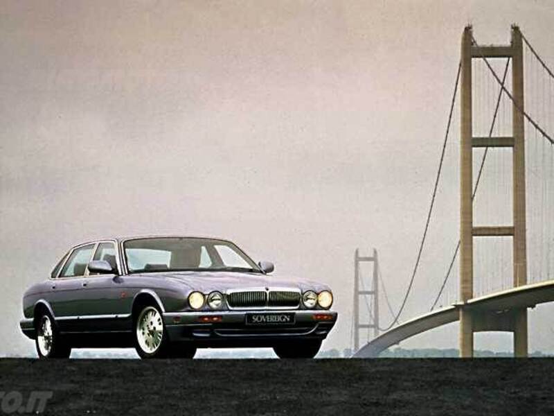 Jaguar Sovereign 4.0 cat automatic