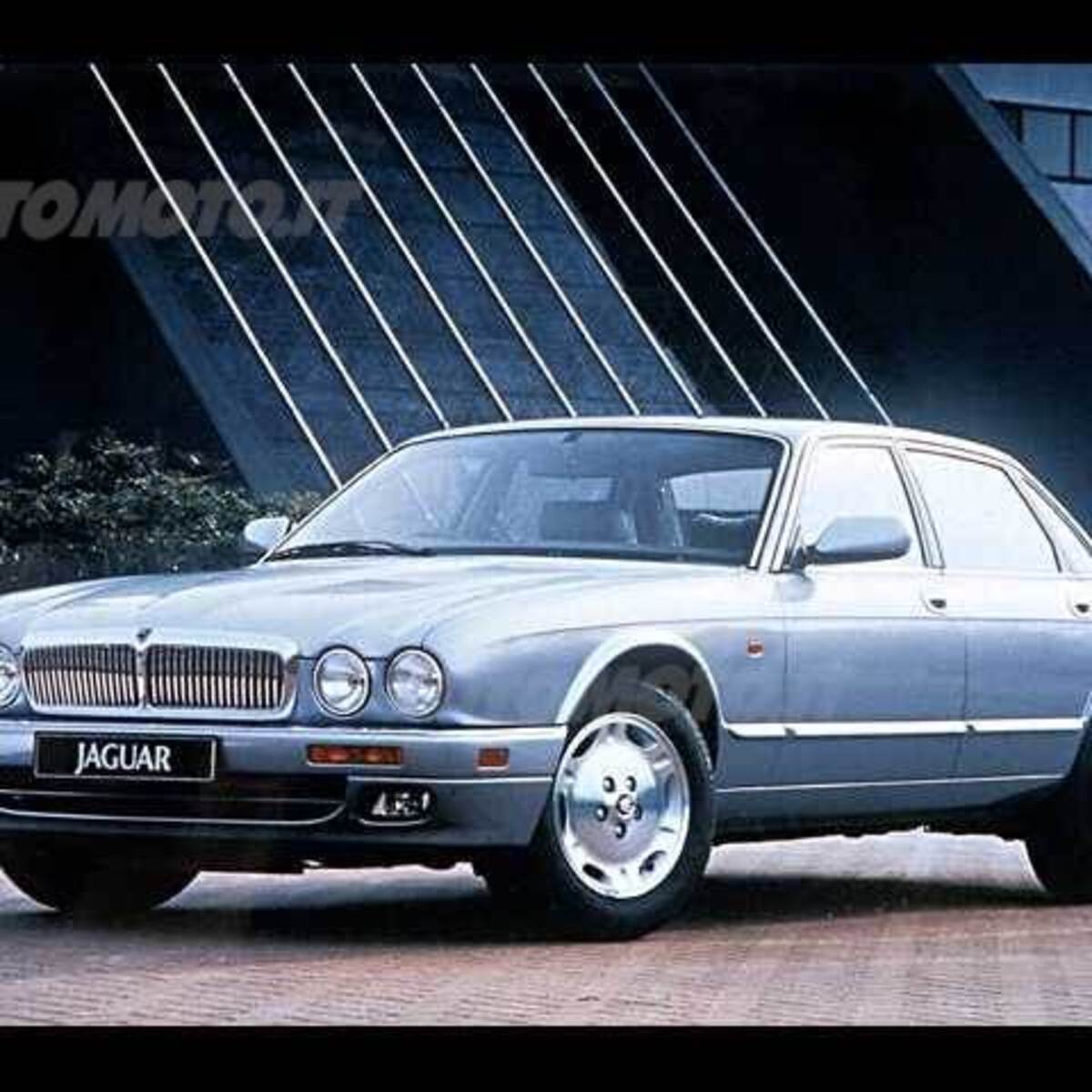 Jaguar XJ (1996-97)