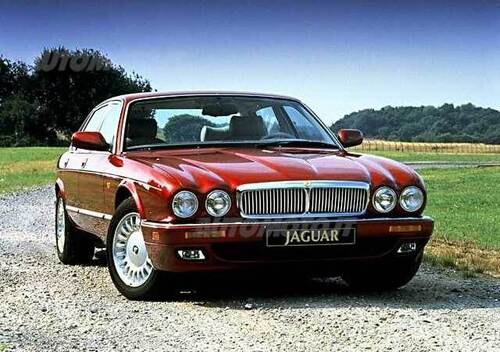 Jaguar XJ12 (1993-96)