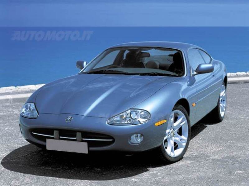 Jaguar XK8 (1996-04)