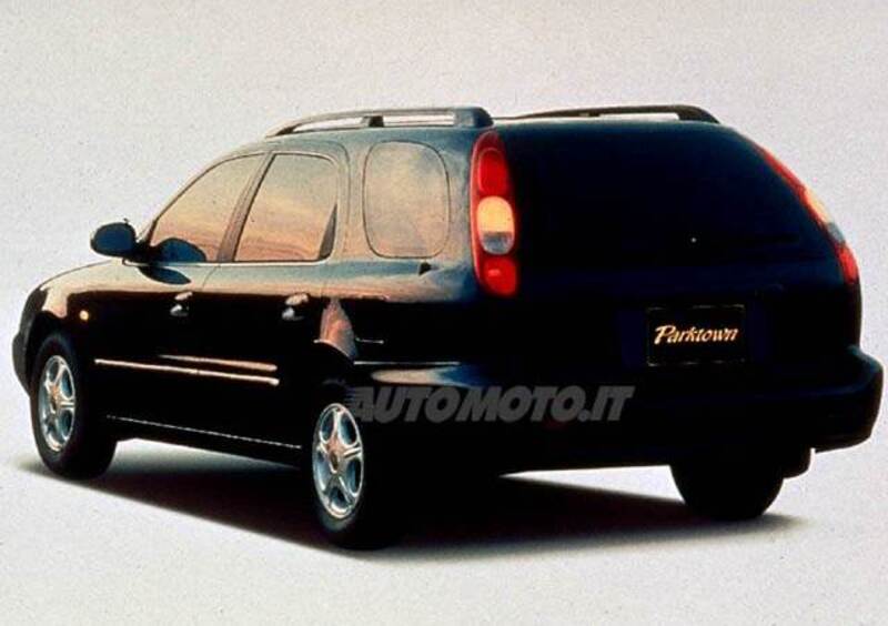 Kia Clarus Sport Wagon (1998-00)