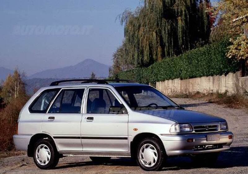 Kia Pride Sport Wagon (1998-00)