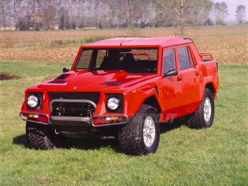 Lamborghini LM-002 cat